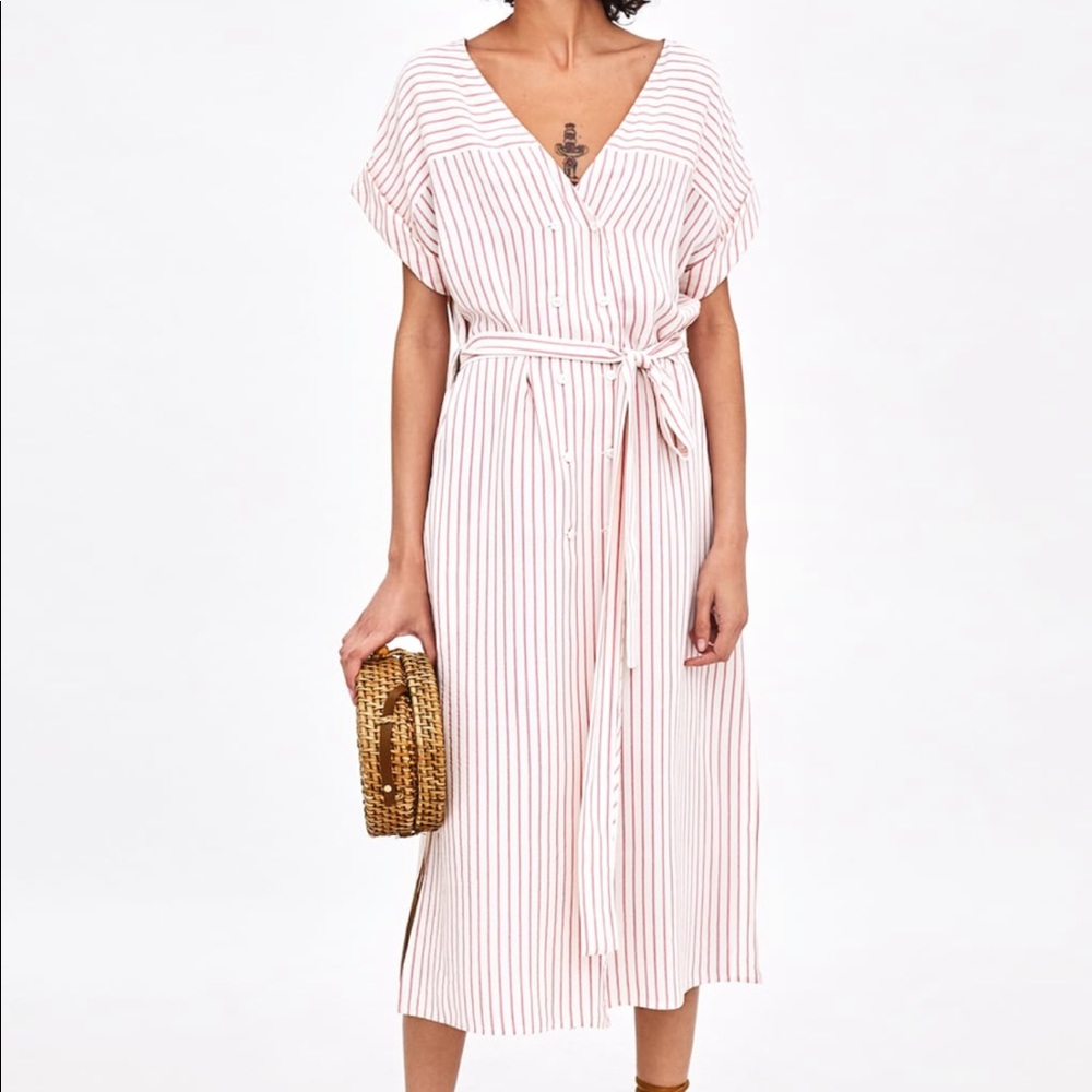 Zara - Picture 1 of 3